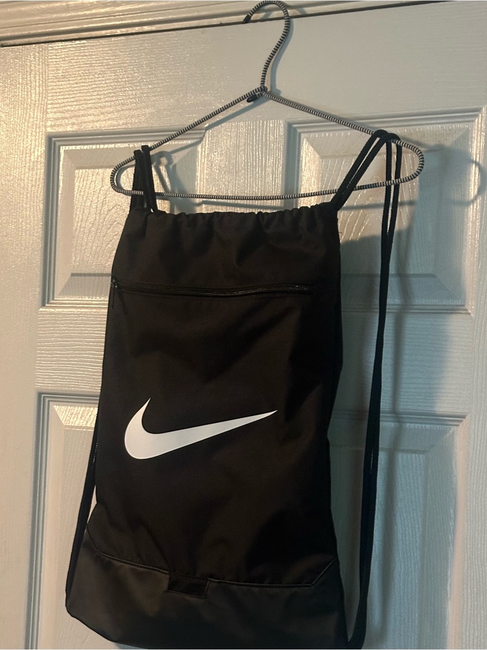 NIKE! Classic Brasilia 9.5 Training Gym Sack (18L)! NWOT! Color is Black!